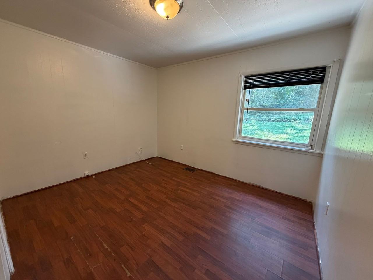 1224 Octavia St Se - Photo 7 of 32