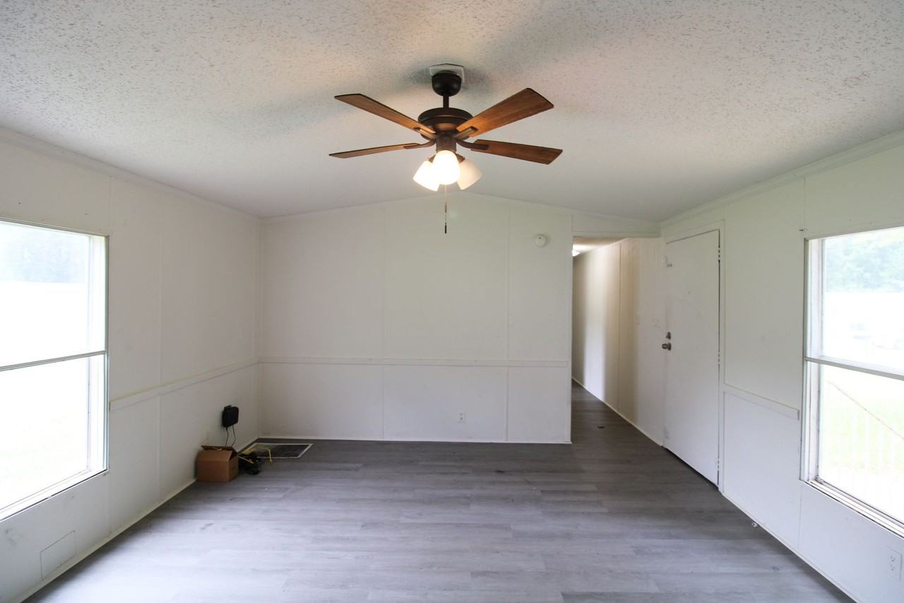 65 Cameron Cir - Photo 3 of 20