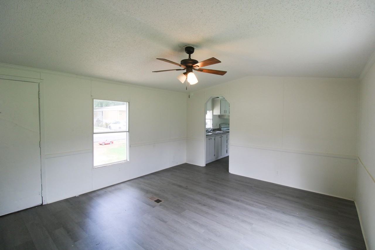 65 Cameron Cir - Photo 4 of 20