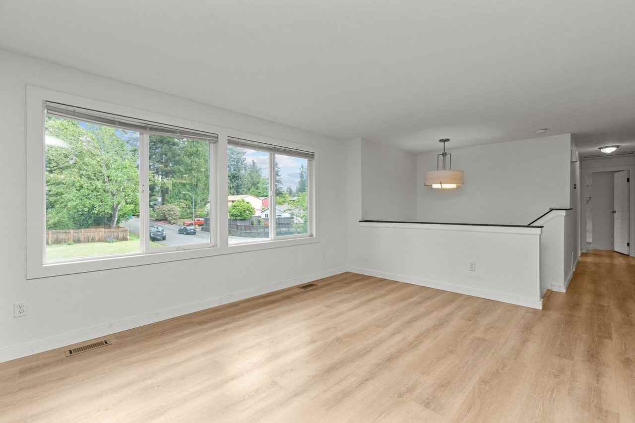 2202 169th Pl Se - Photo 3 of 41