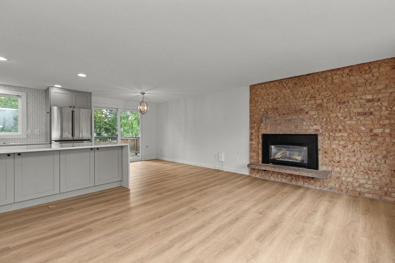 2202 169th Pl Se - Photo 5 of 41