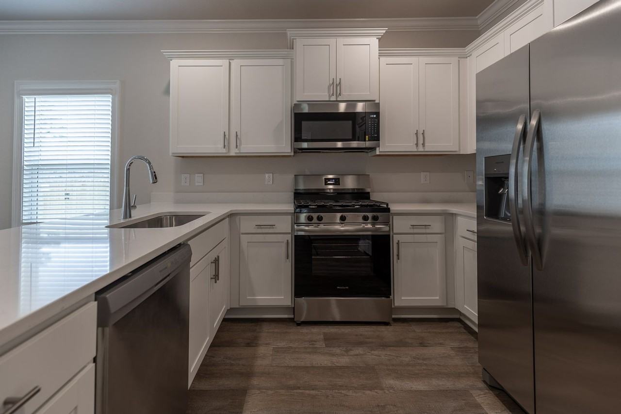 32444 River Rd N - Photo 5 of 15