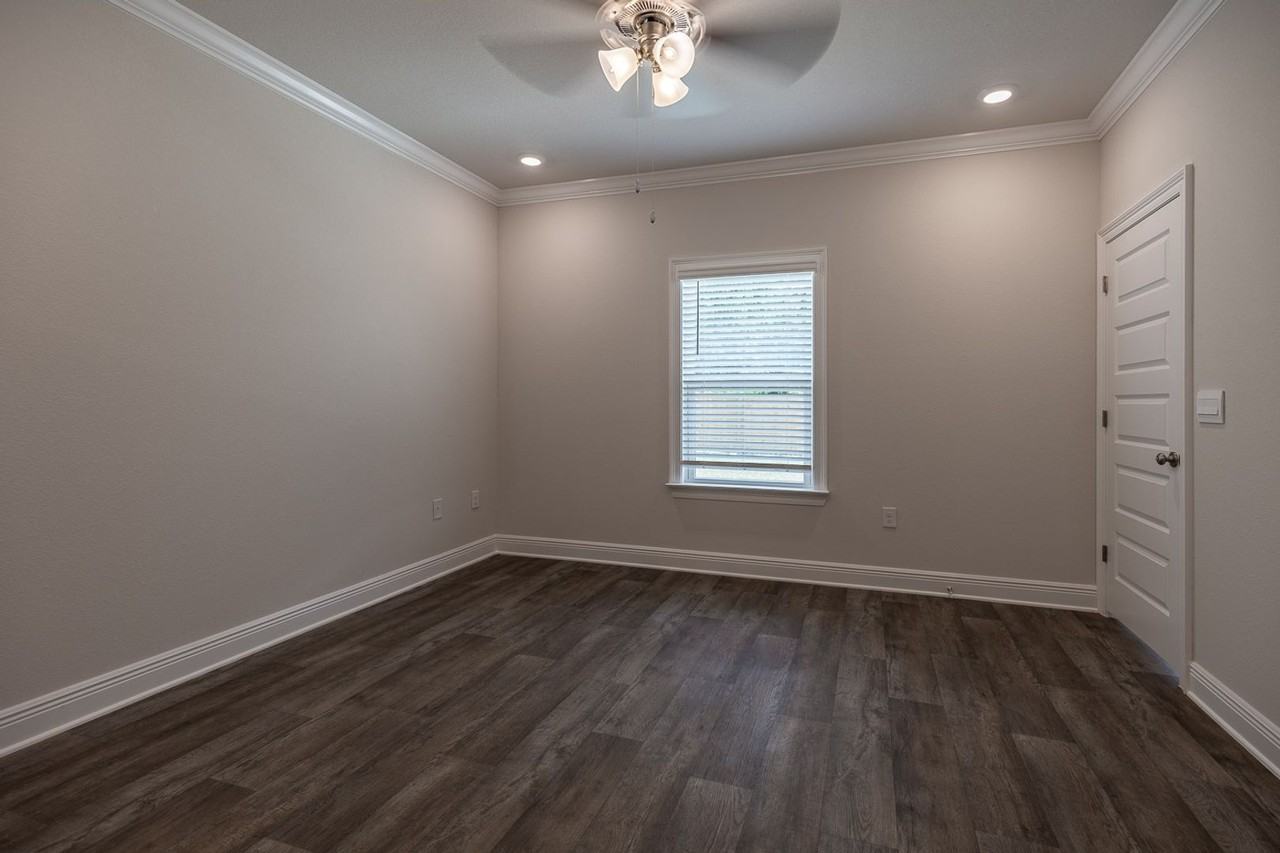 32444 River Rd N - Photo 6 of 15