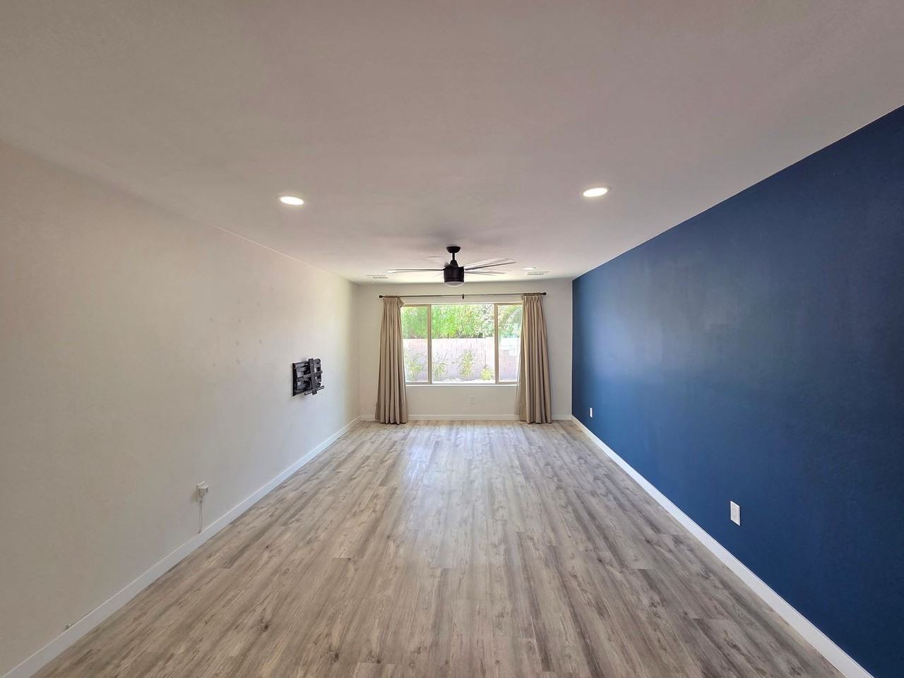 5835 E Acoma Dr - Photo 4 of 43