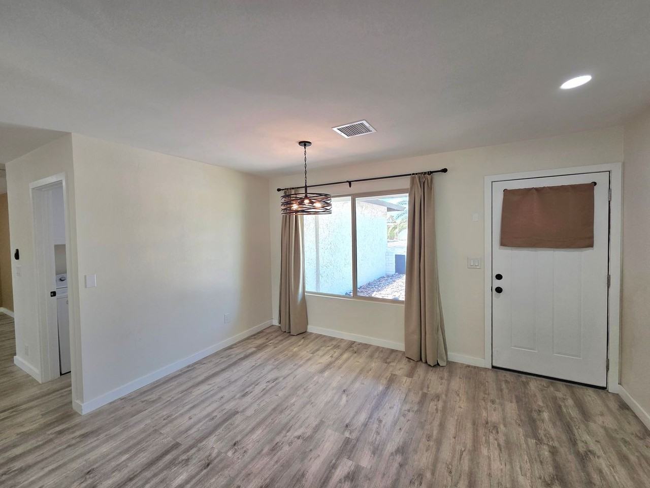 5835 E Acoma Dr - Photo 7 of 43