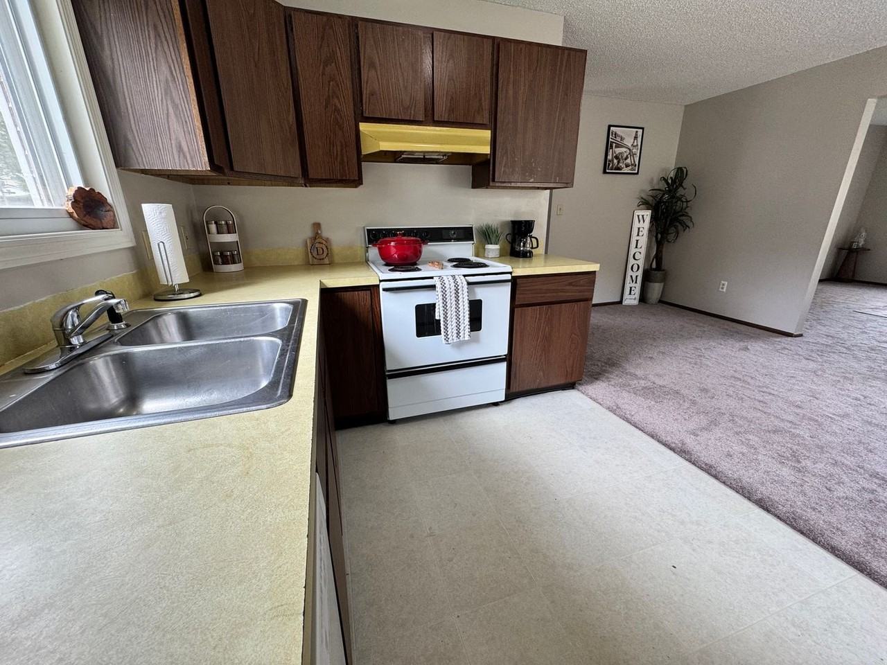1815 Alden Ave - Photo 5 of 42