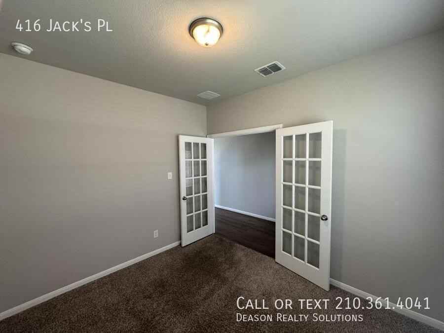 416 Jacks Pl - Photo 2 of 27