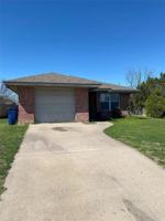 featured image of 1701 W Doyle St