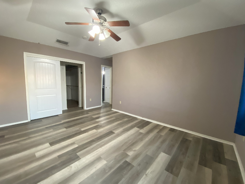 8026 Bonnie Cir - Photo 7 of 15