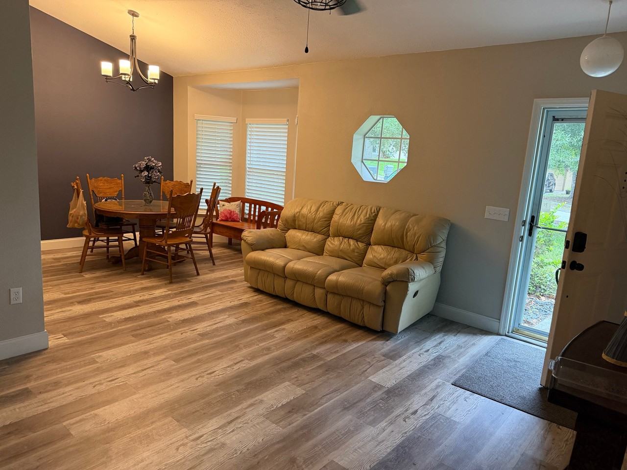 1121 Blackjack Ridge St - Photo 7 of 10