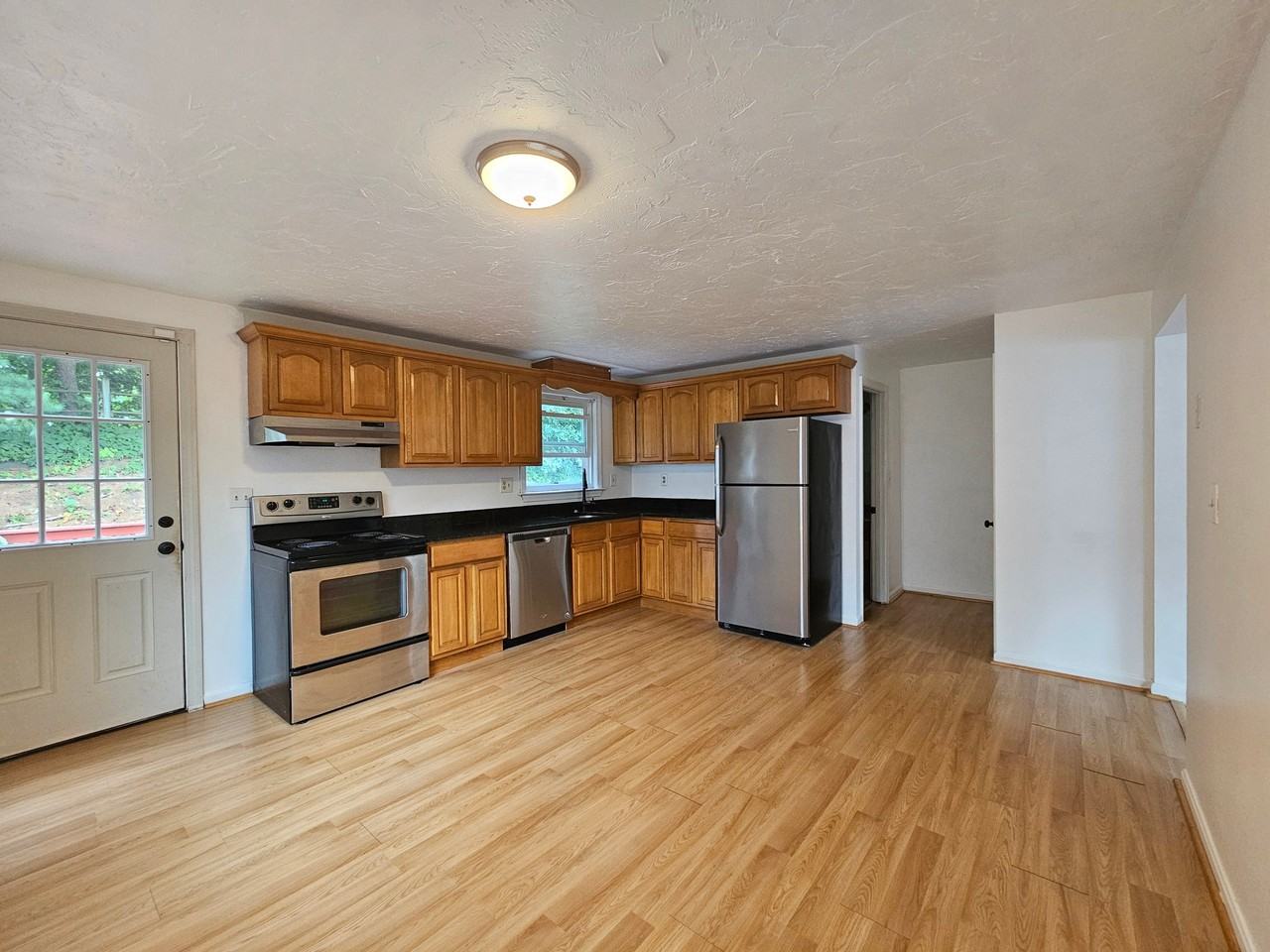 22 Andrea Dr #22 - Photo 2 of 12