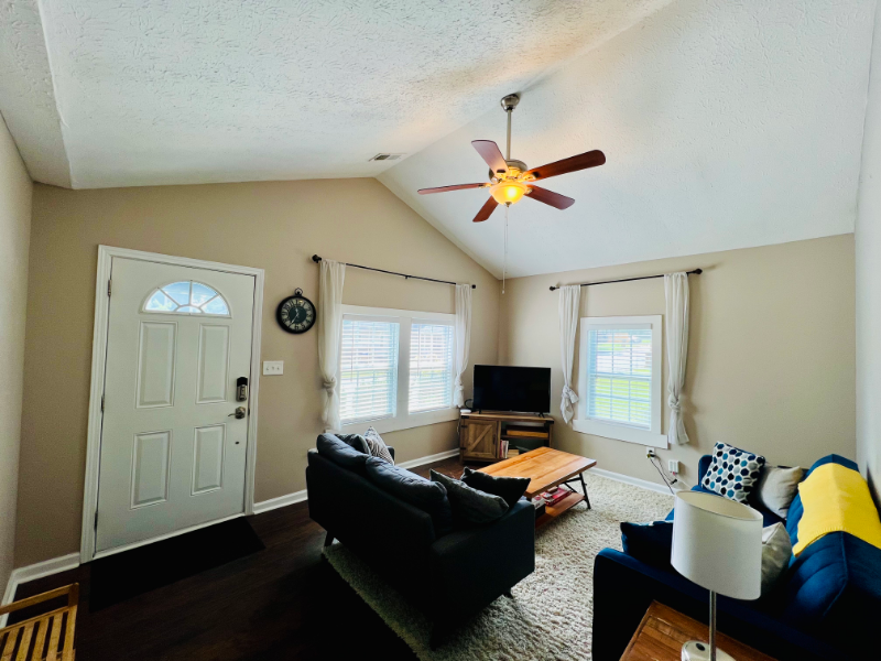 226 Scott St Nw #1 - Photo 2 of 11
