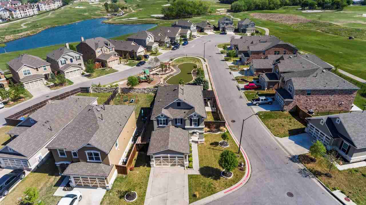100 Speckled Park Dr - Photo 2 of 37