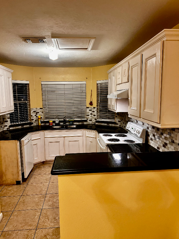 1619 Bugle Run Dr - Photo 2 of 16