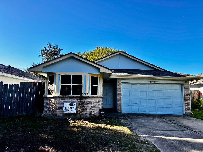 1619 Bugle Run Dr - Photo 3 of 16