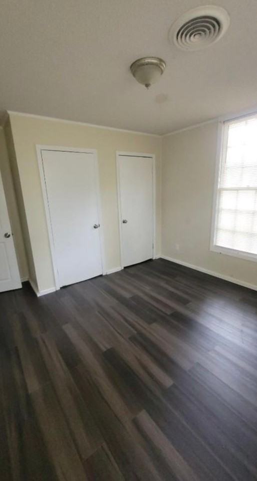 308 Forrestal Ln - Photo 3 of 10