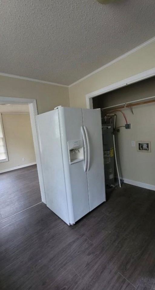 308 Forrestal Ln - Photo 5 of 10