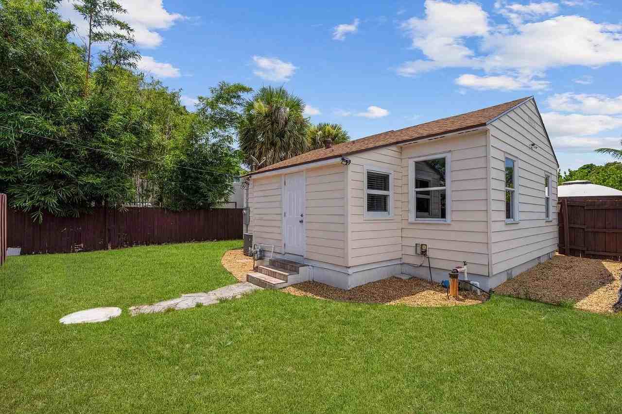 735 Franklin Rd - Photo 3 of 15