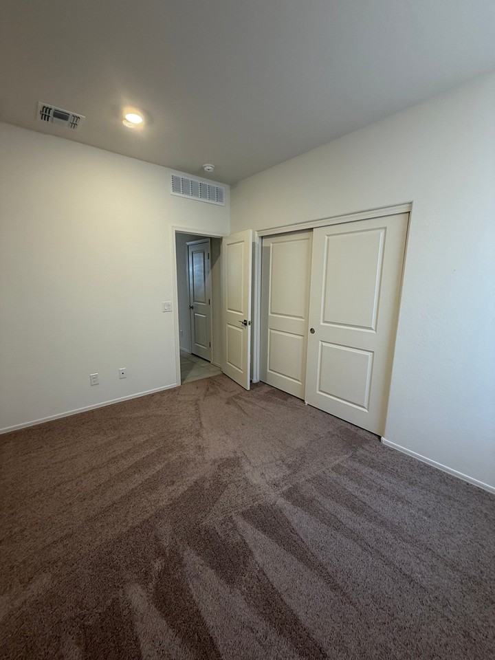 1675 W Pima Ave - Photo 6 of 20