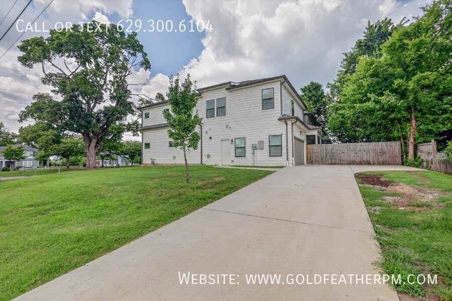 253A Riverside Dr - Photo 7 of 40