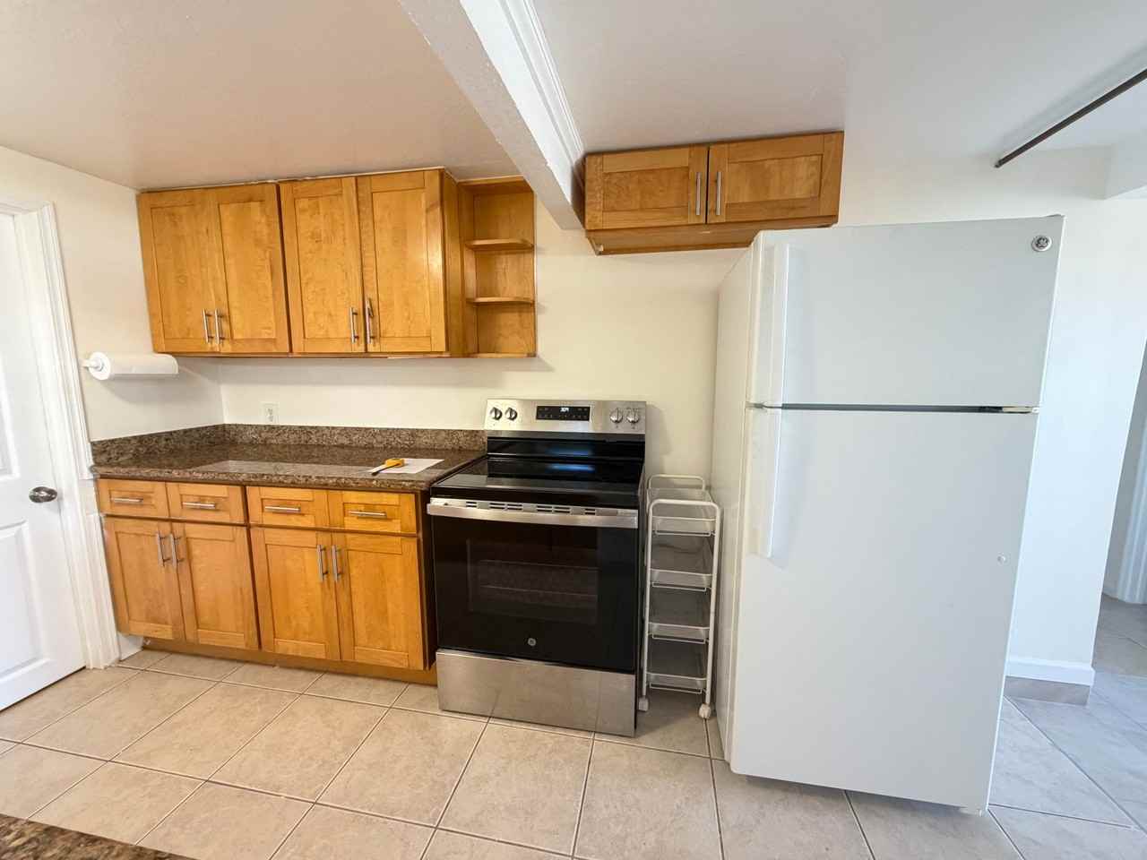 2226 Noah St - Photo 2 of 17