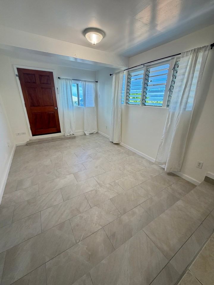 2226 Noah St - Photo 6 of 17