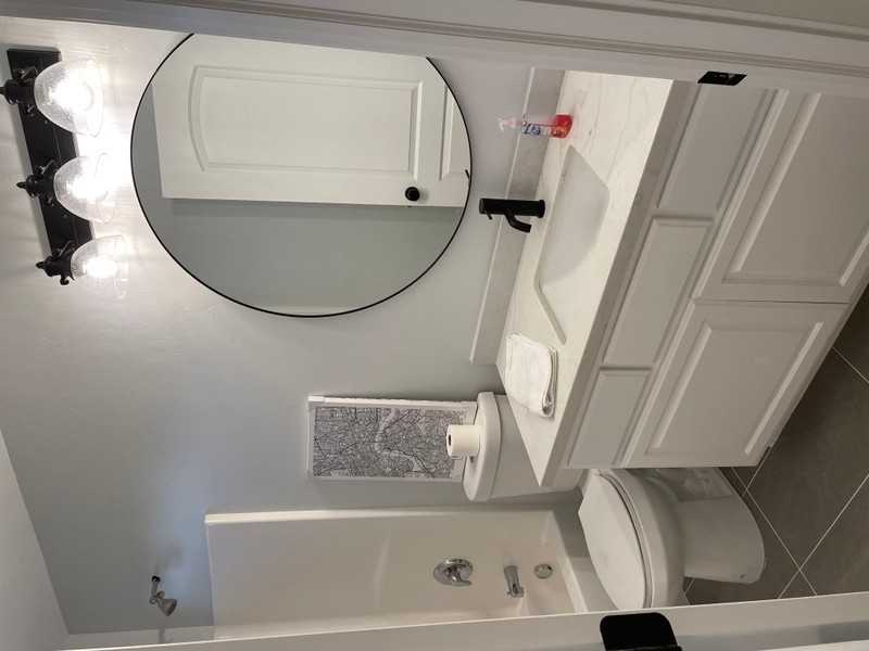 328 Wn - Photo 3 of 10