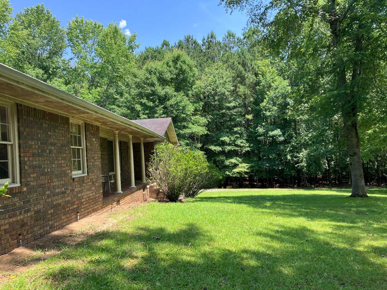 944 Old Cumming Rd - Photo 2 of 3
