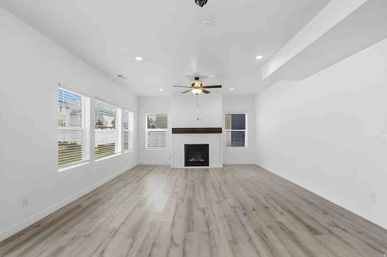 244 Ne - Photo 5 of 15