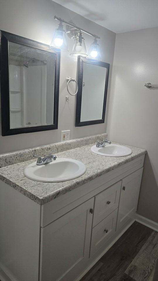 202 Law Ave - Photo 3 of 19