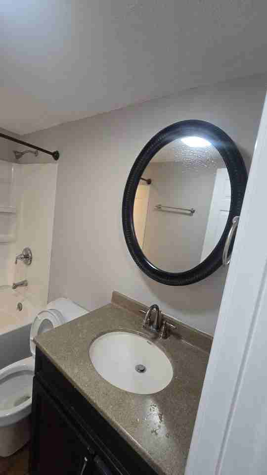 202 Law Ave - Photo 6 of 19