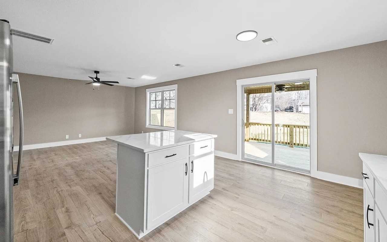340 Cardinal Ln #340 - Photo 5 of 16