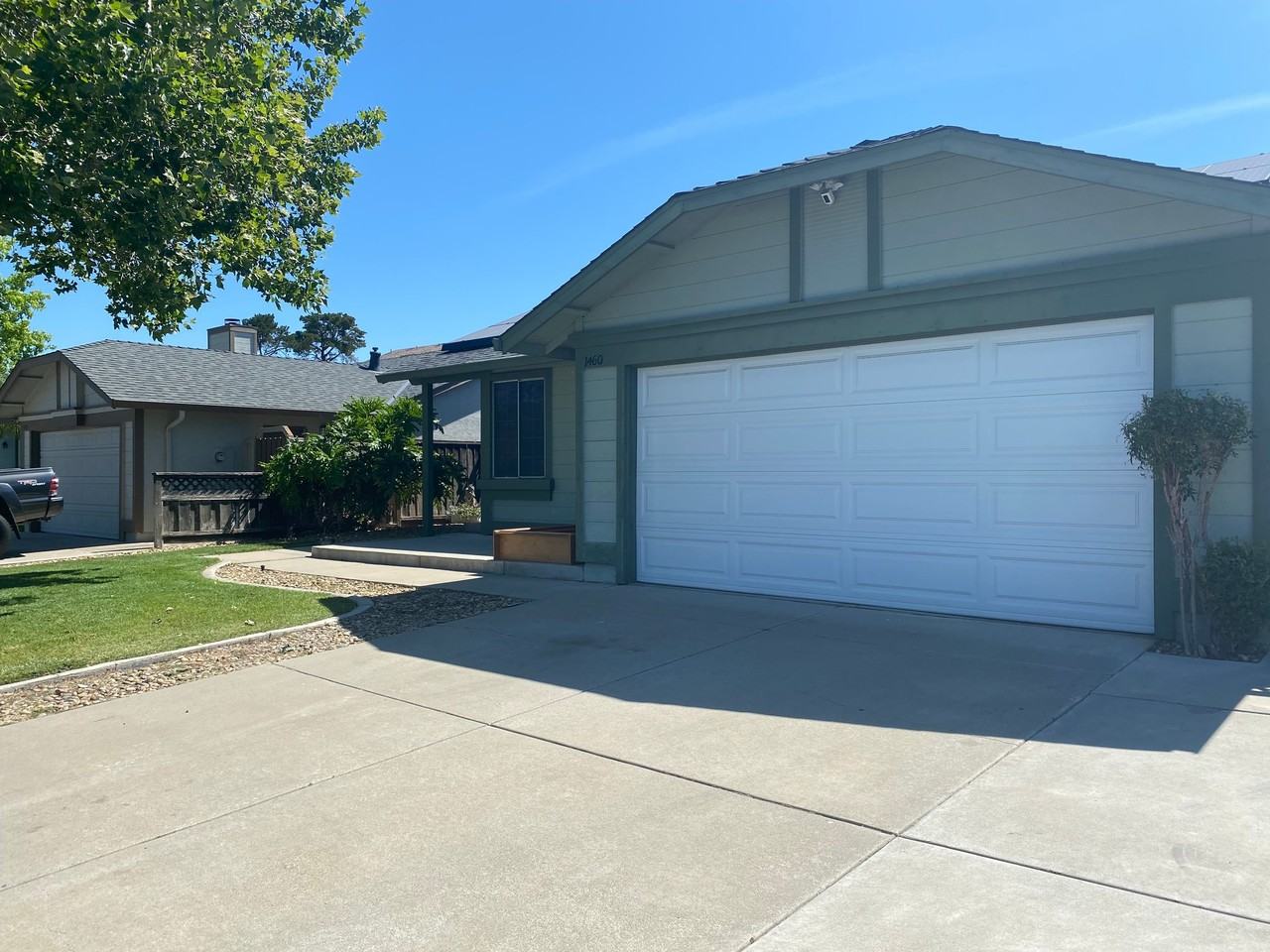1460 Gamay Cir - Photo 2 of 10