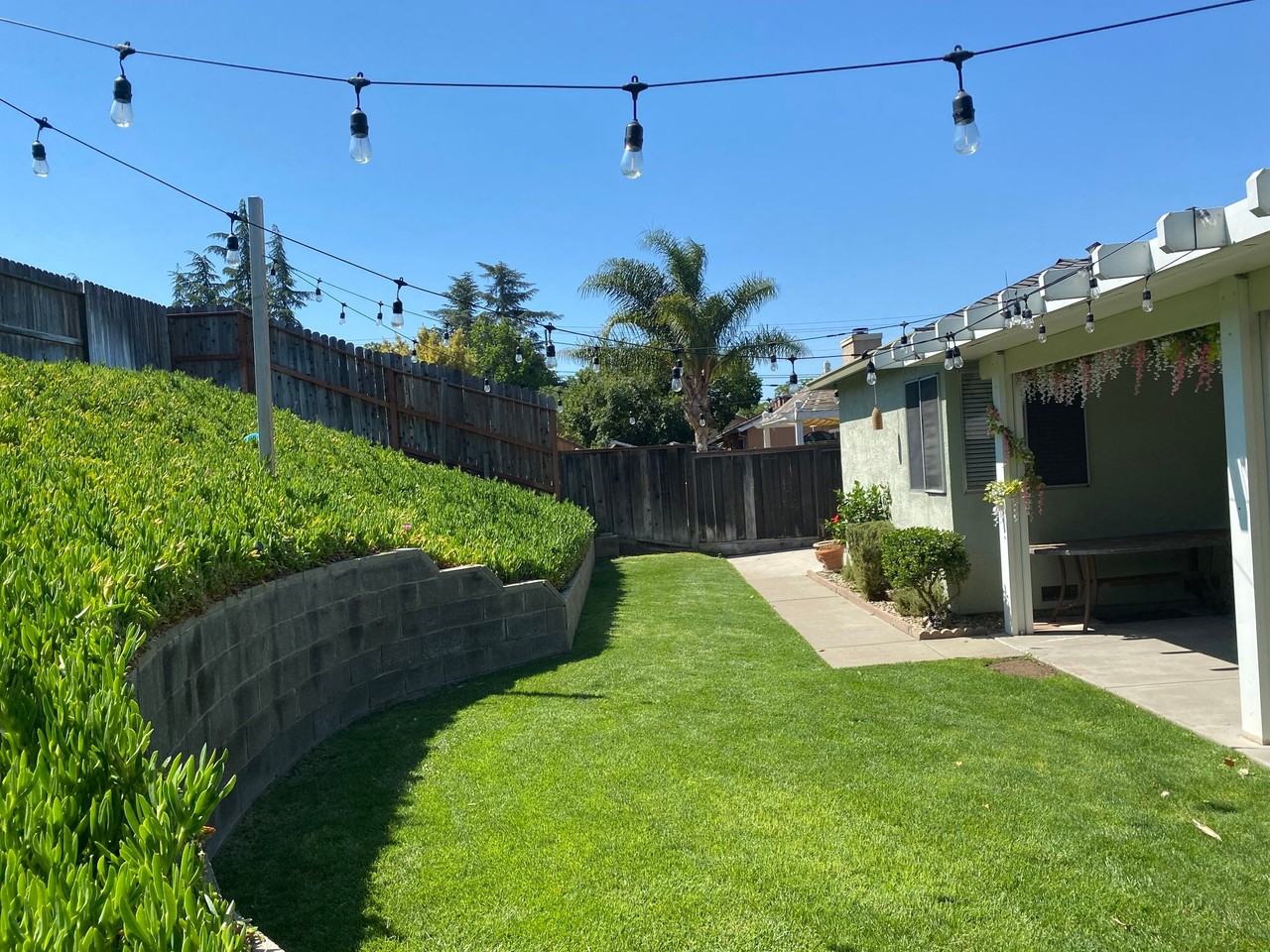 1460 Gamay Cir - Photo 4 of 10