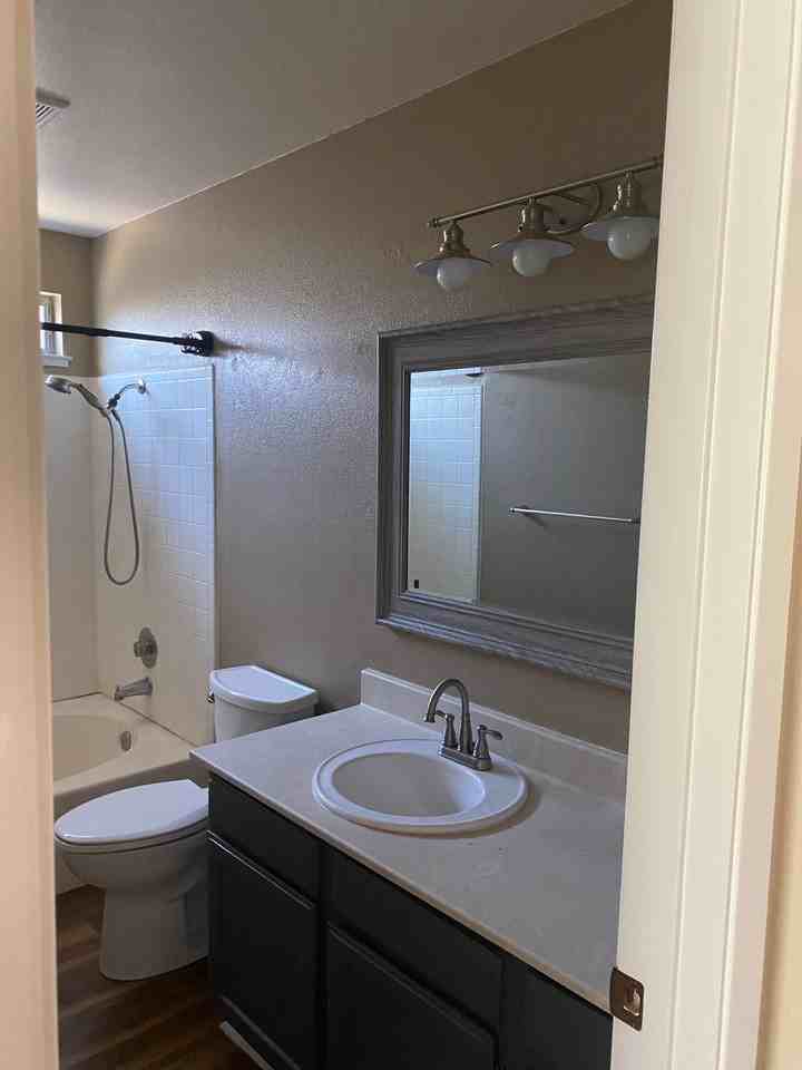 1460 Gamay Cir - Photo 5 of 10