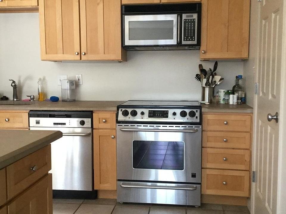 1280 E Southdowns Dr - Photo 7 of 10