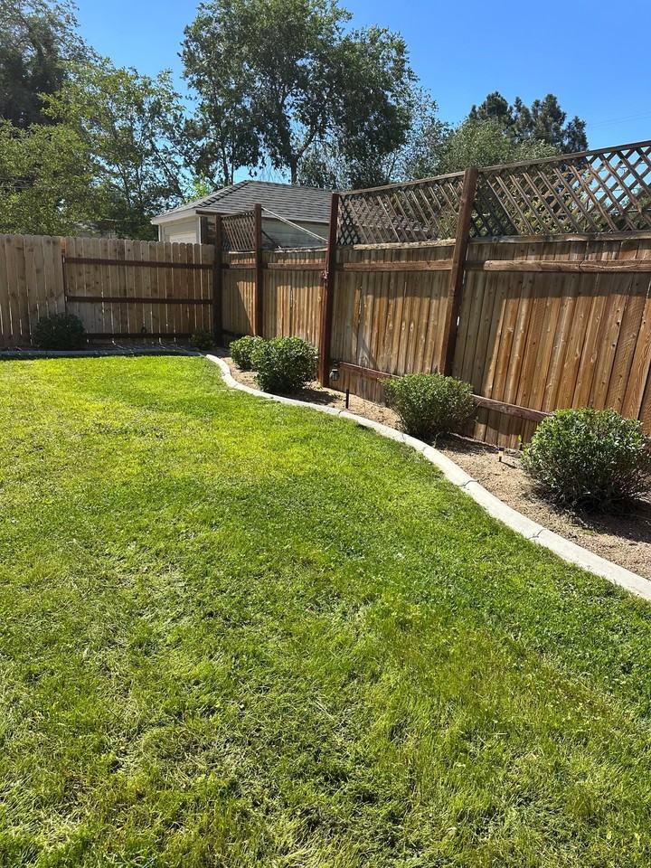 651 Cheney St - Photo 2 of 6