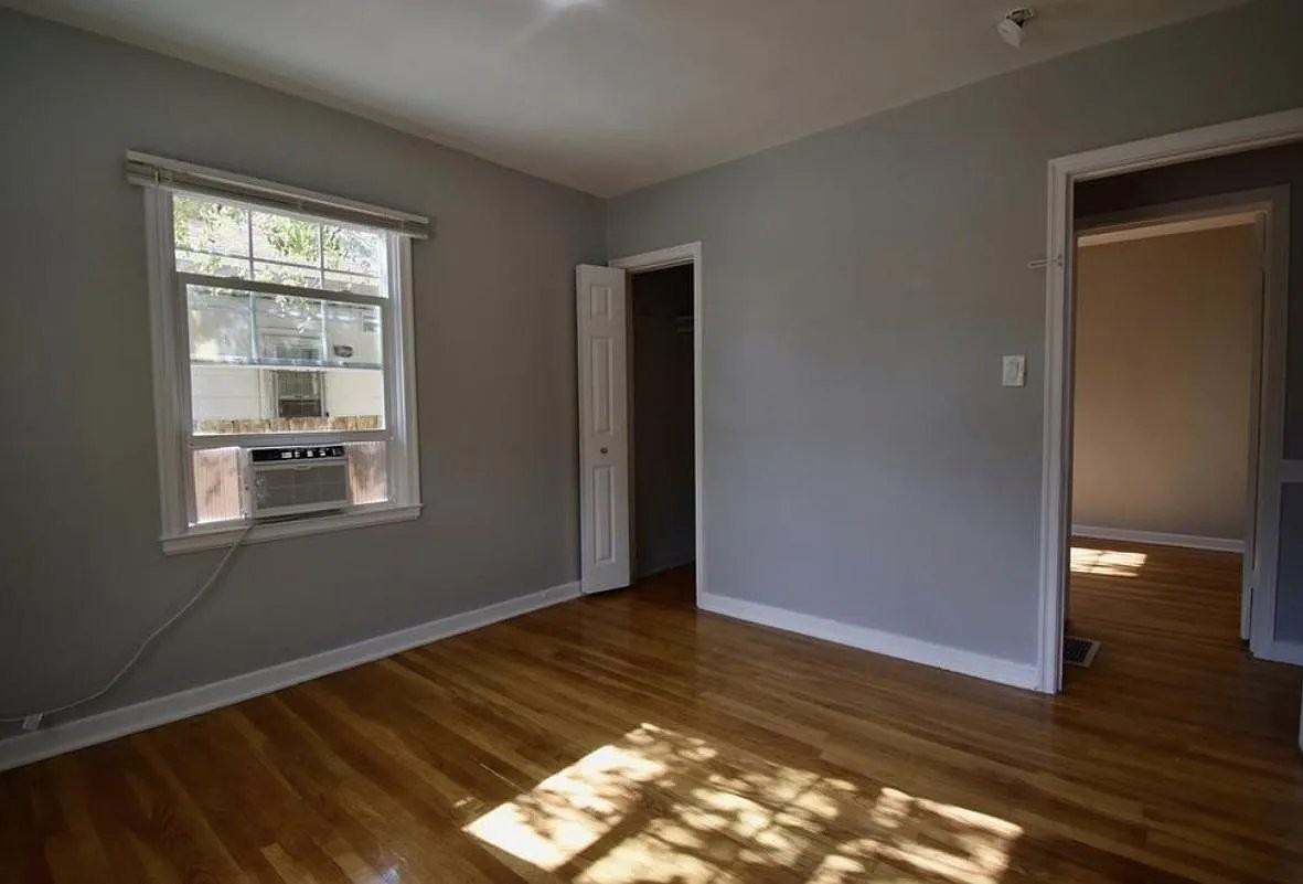 651 Cheney St - Photo 5 of 6