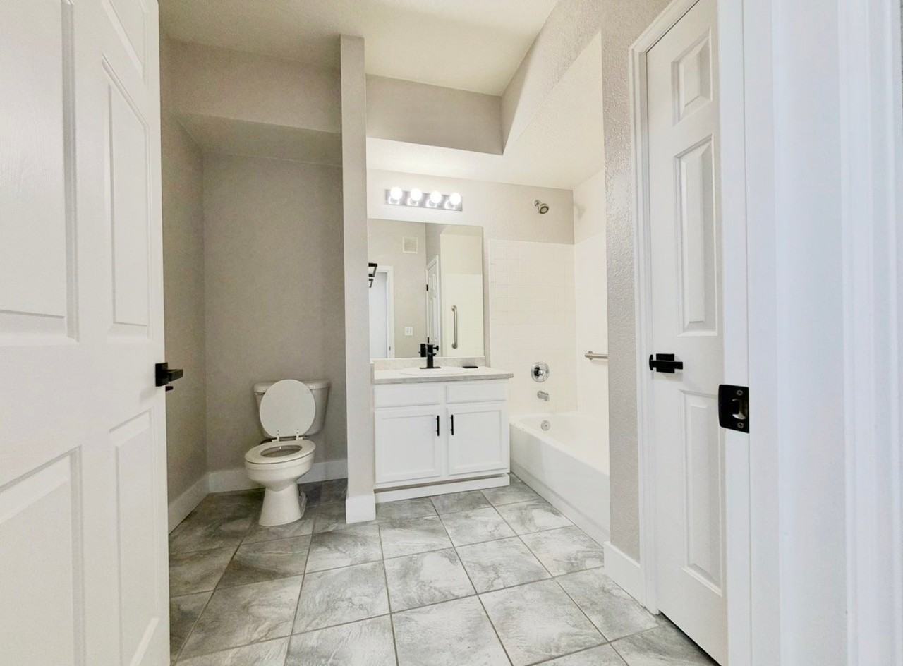 908 S Yampa St #102 - Photo 6 of 11