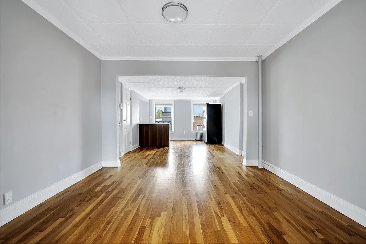 43 Woodhull St #4 - Photo 5 of 6