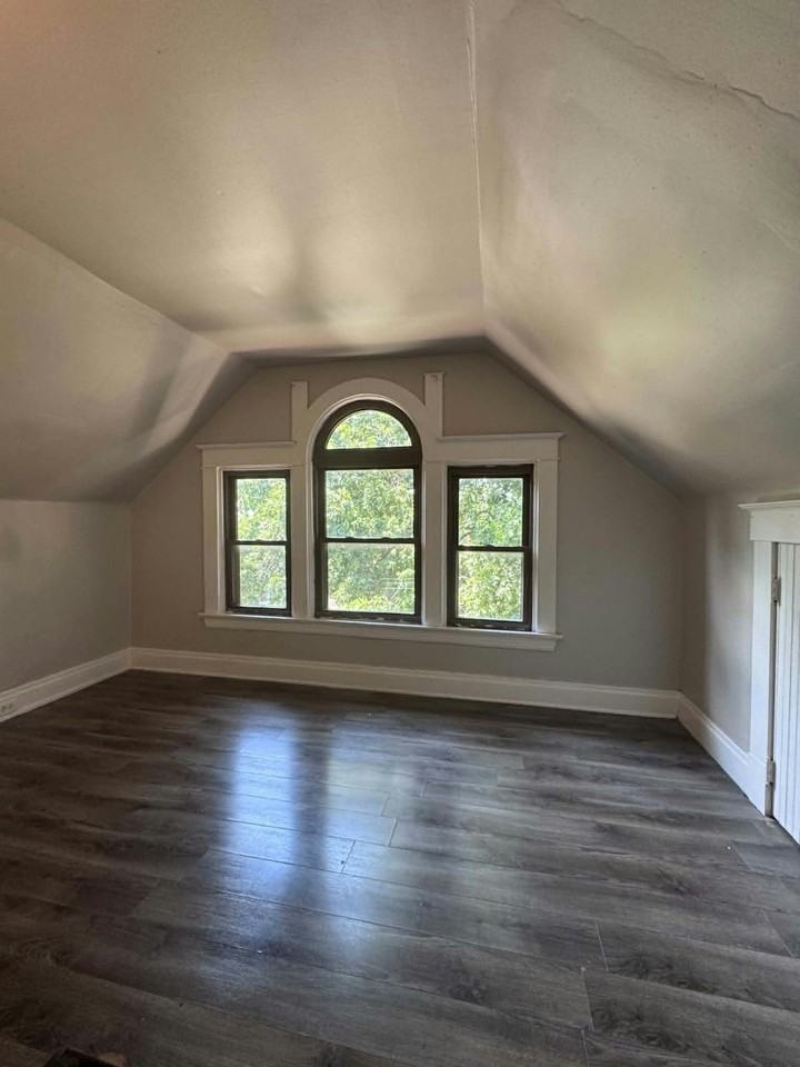 3054 McHenry Avenue, Unit Unit 2 - Photo 3 of 7