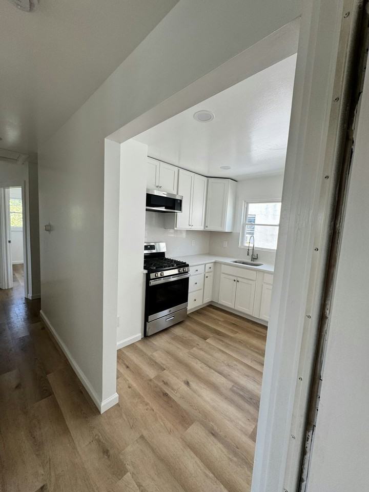 1 West 19th Street, Unit 2L - Photo 4 of 20