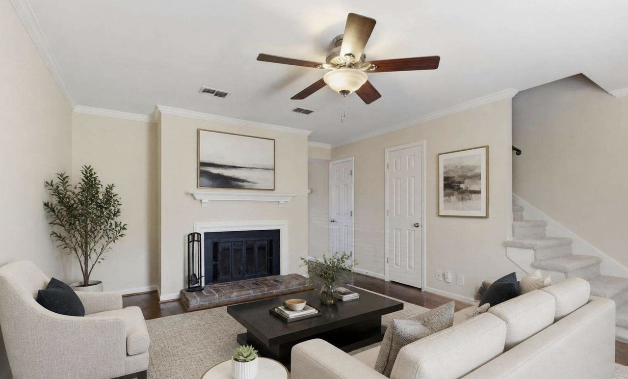 132 Academy Square, Unit 132 - Photo 2 of 9