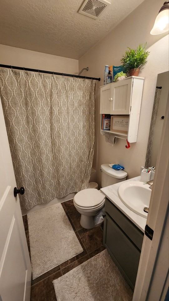4407 South Mack Road - Photo 6 of 10