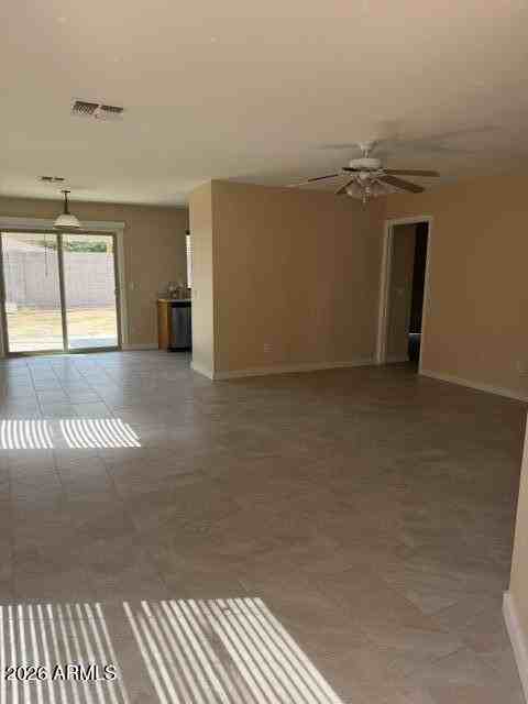 1006 S Slater - Photo 3 of 13