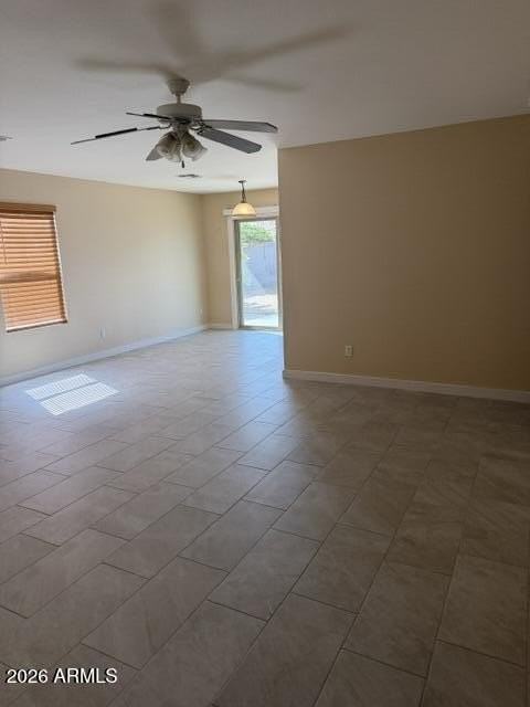 1006 S Slater - Photo 5 of 13