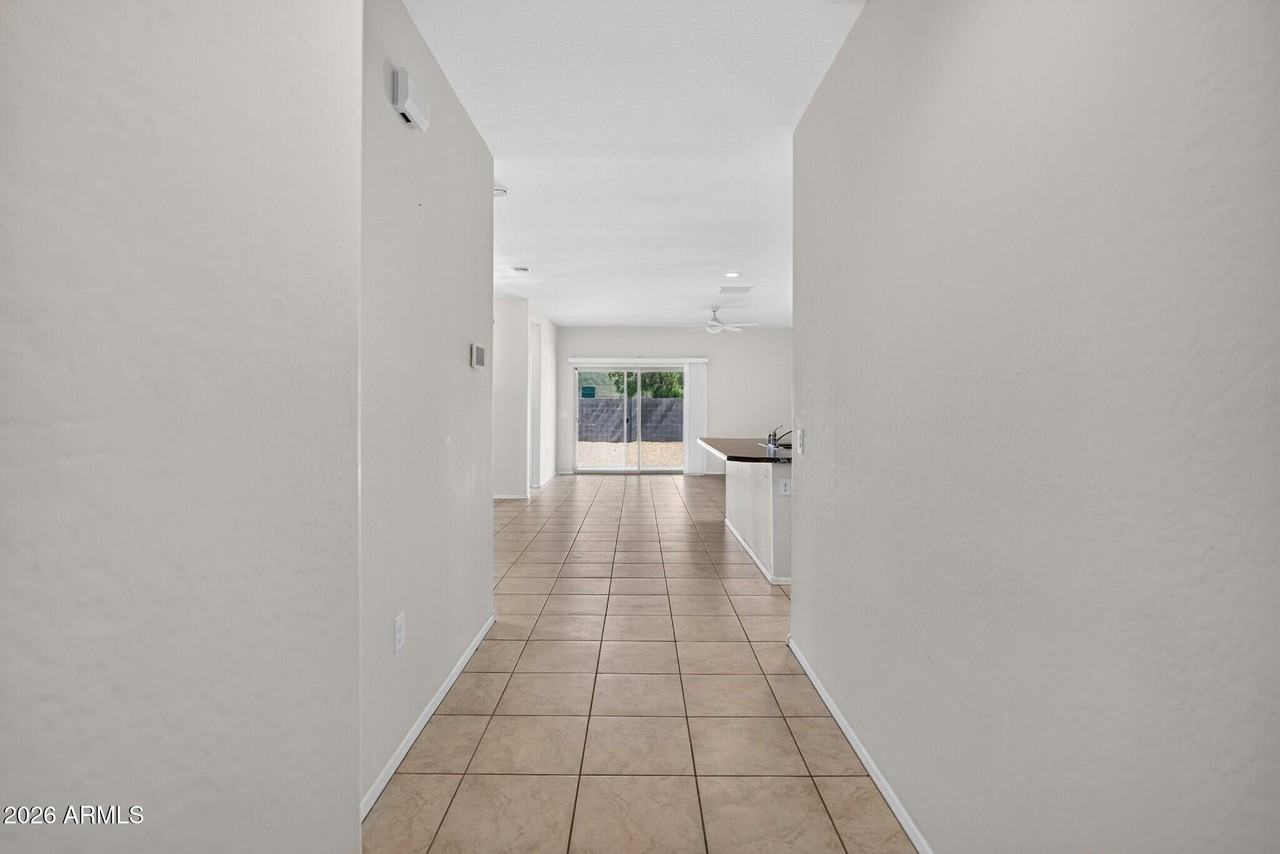 11542 E Wallflower Ln - Photo 4 of 27