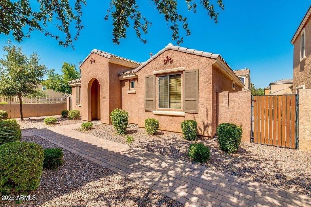 3317 E Loma Vista St - Photo 2 of 13