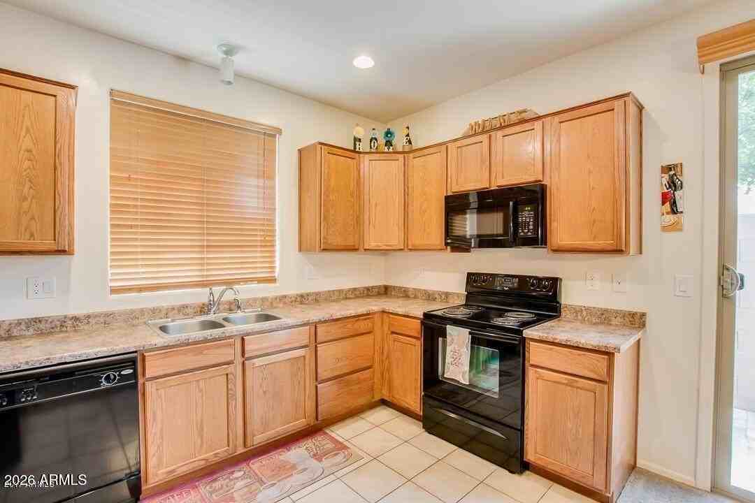 3317 E Loma Vista St - Photo 6 of 13