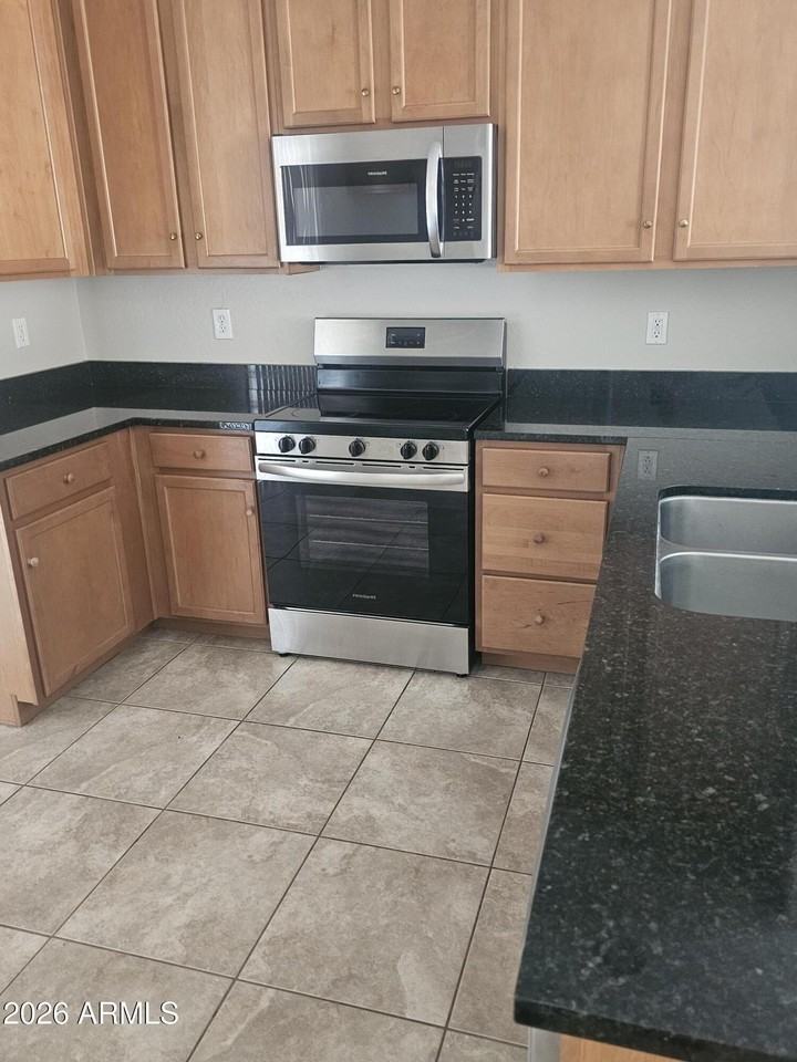 41240 W Capistrano Dr #37459W - Photo 4 of 15